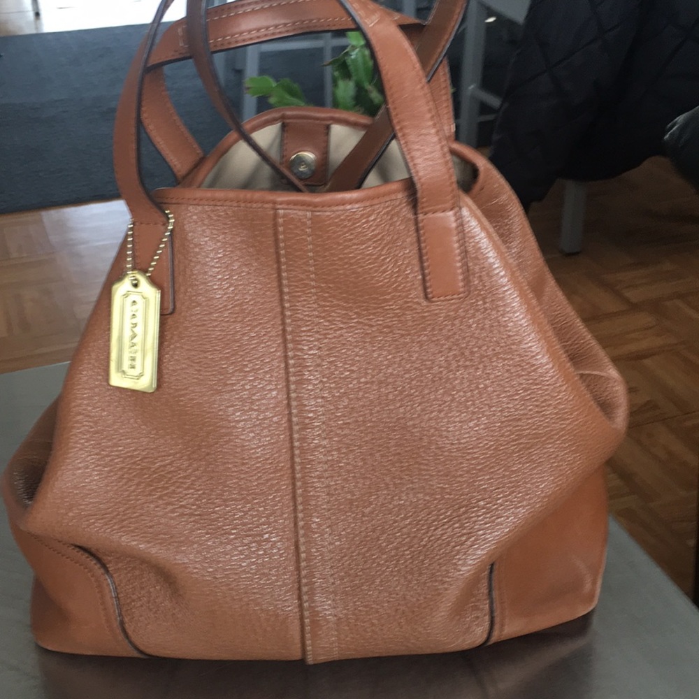 Coach/ Hadley/LXE/Grain Saddle/ Medium/Duffle/